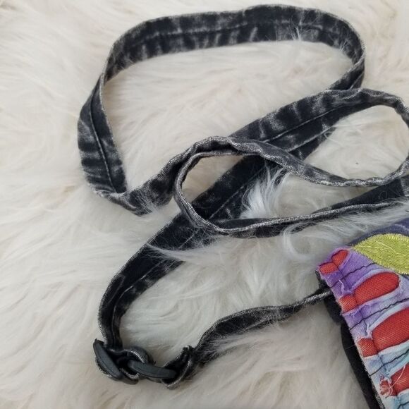 Boho Factory Distressed Crossbody Bag. - Picture 4 of 10